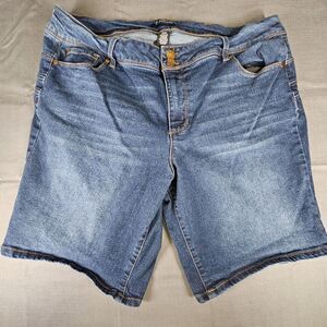 D Jeans denim dark wash shorts. Size 20W